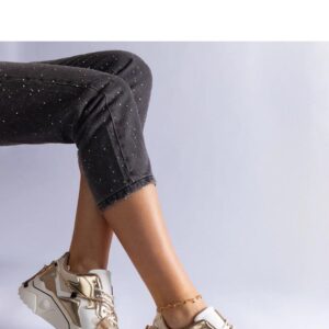 Beżowe sneakersy zdobione cyrkoniowym sznurkiem Valdeza - Solea